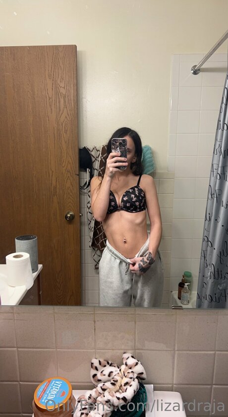 Lizardraja adult star archive