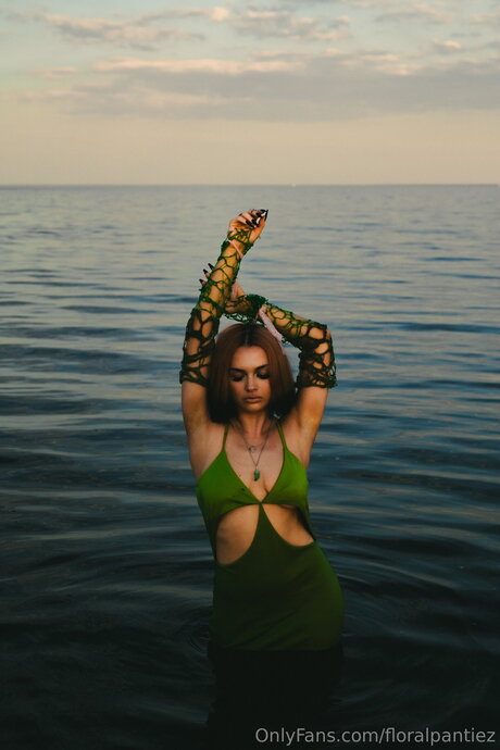 Floralpantiez xxx star pic