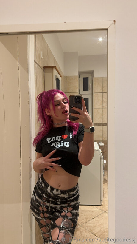 Petitegoddessj sexy pornstar img