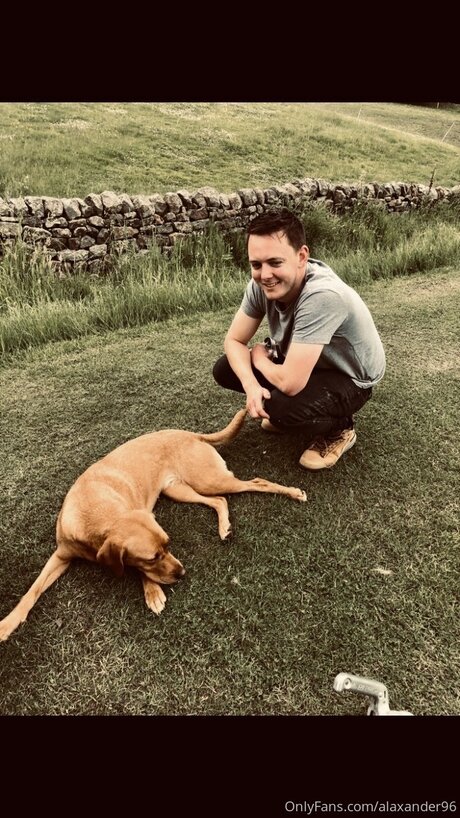 Haribo96 naked model images