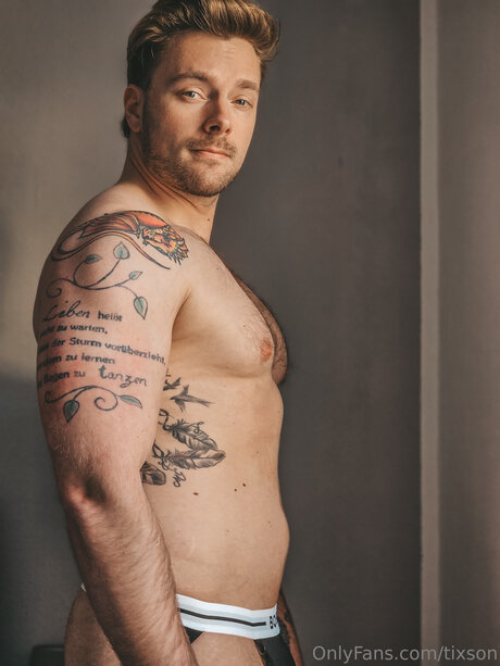 Tixson pretty pornstar photo