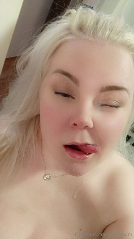 Henksum pornstar perfect pic