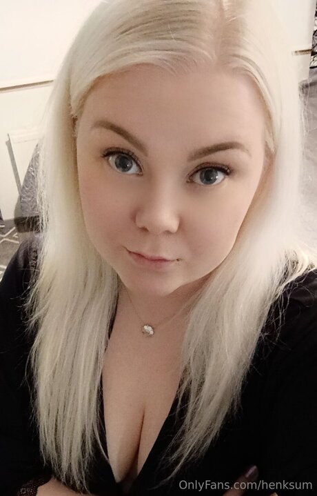 Henksum free actress img