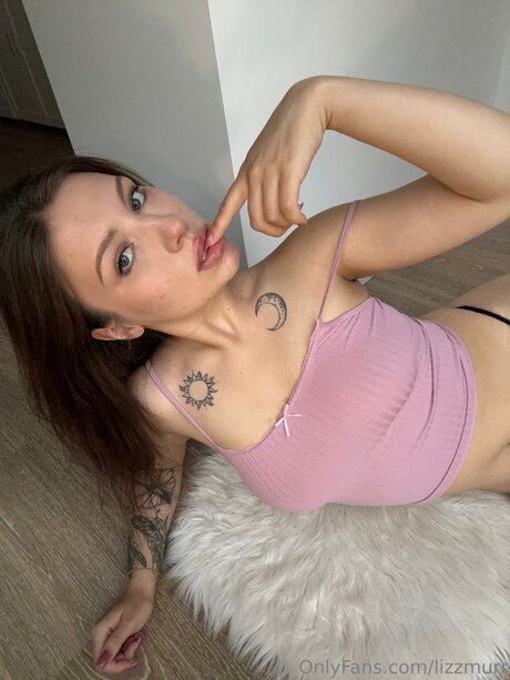 Lizzmurr xxx pornstar photos
