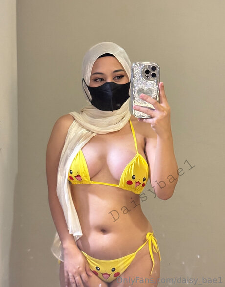 Daisy Bae1 nudes actress pics