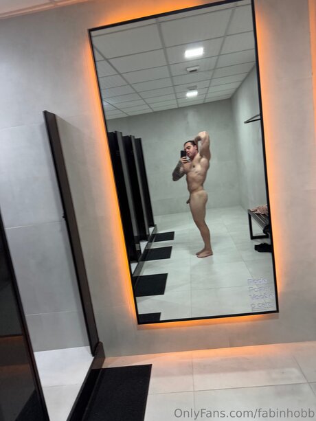 Fabinhobb xxx actress photo