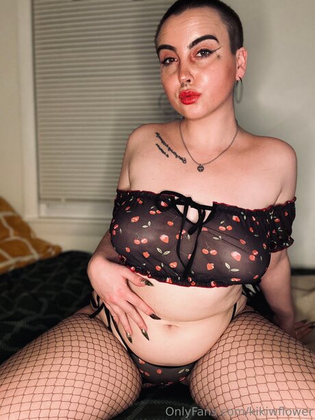 Kikiwflower porn actress photos