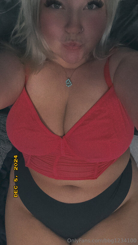 Bbg1234100 erotic pornstar image