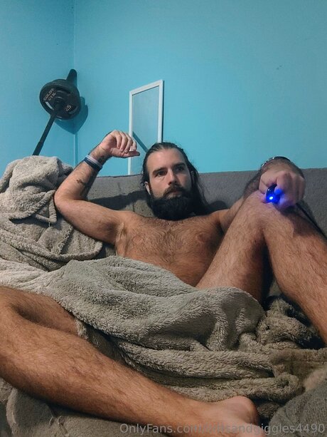 Critsandgiggles4490 model sexy gallery