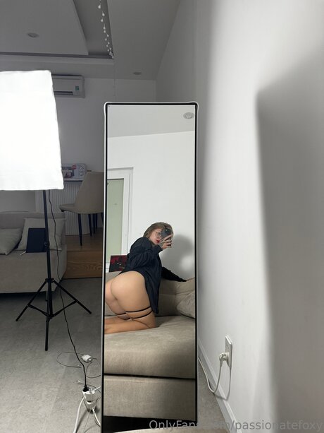 Passionatefoxy model perfect photos