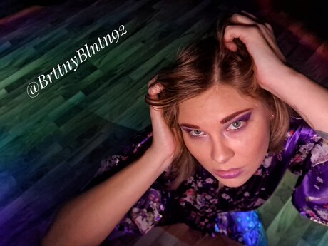 Brttnyblntn92 naked actress photo