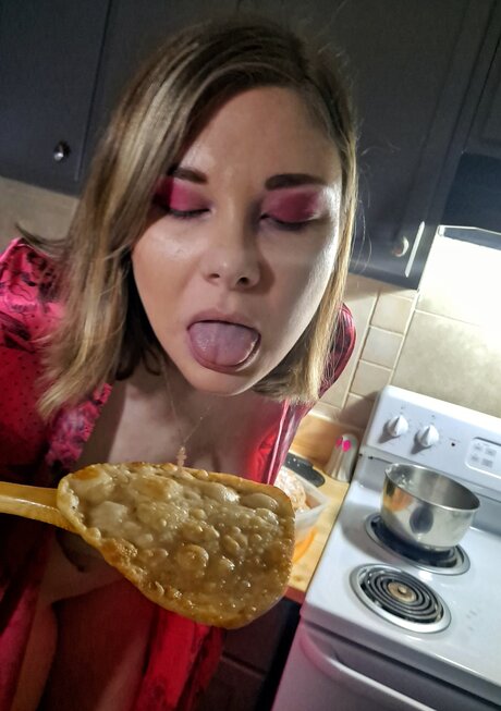 Brttnyblntn92 adult star photo