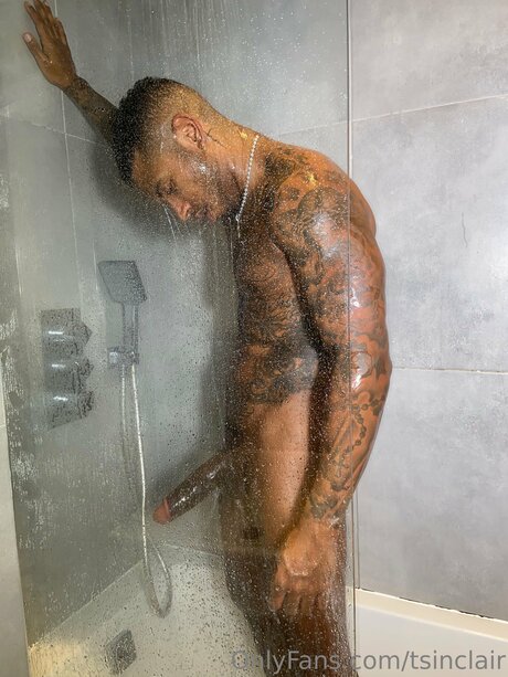 Tsinclair nude actress pics