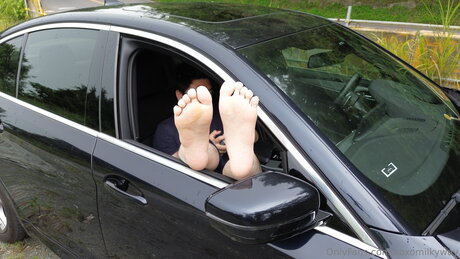 Xoxomilkyway sex model photo