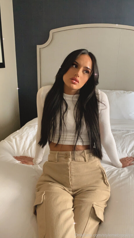 Stylemebrooklyn model hot picture