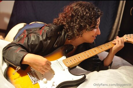 Biggerclit nice actress picture