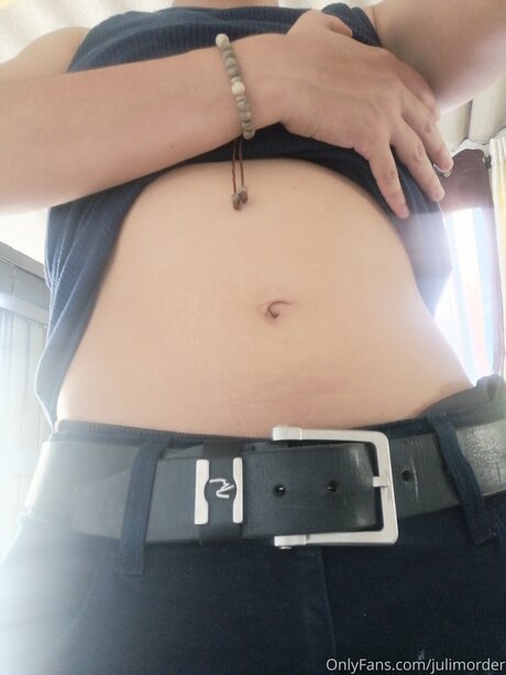 Biggerclit high quality model img