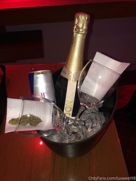 Lusweet98 model hot photos