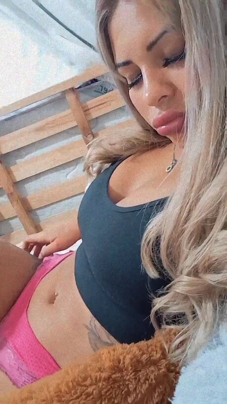 Xlassiexx exclusive model img