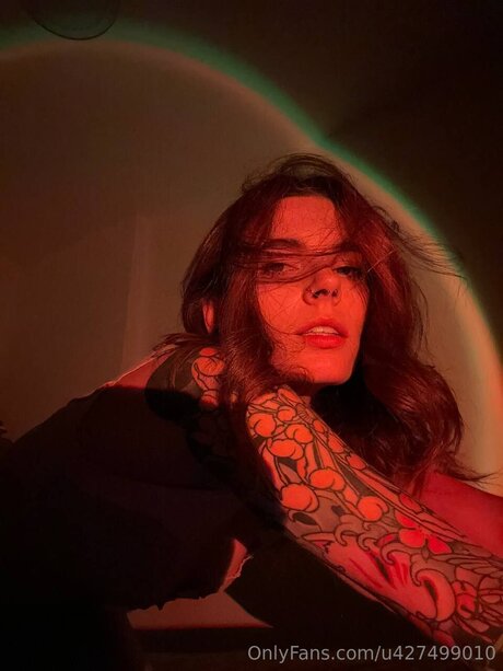 Miss Mills Vip hot model galleries