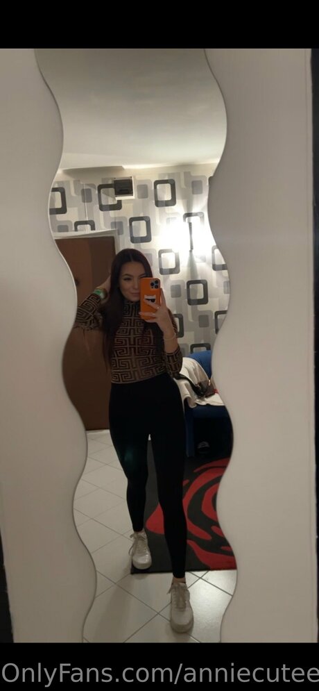 Anniecutee hot actress archive