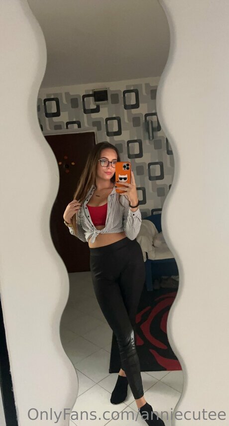 Anniecutee pornstar nudes archive