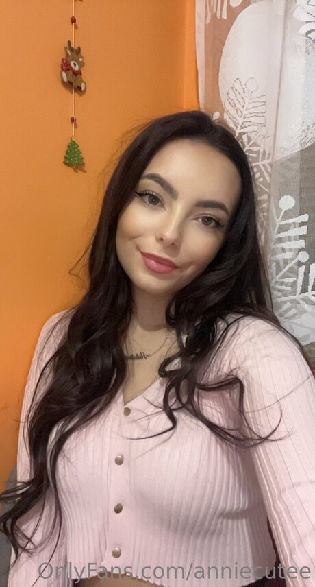 Anniecutee star pornographic archive