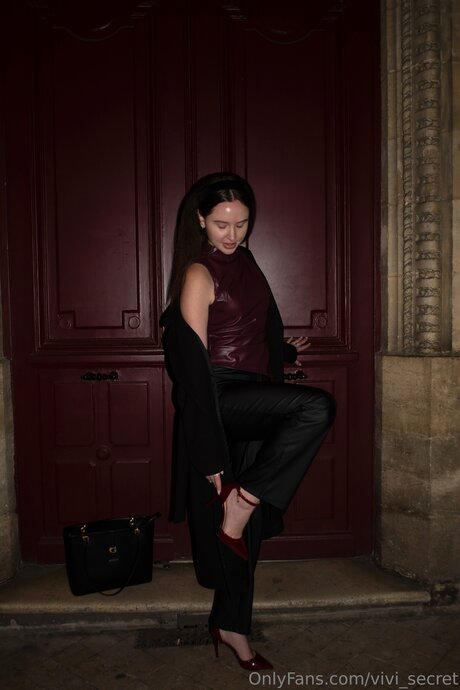 Viola S adult model photo