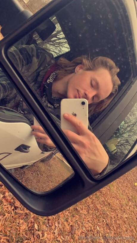 Uknowty porn model archive