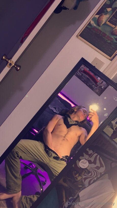 Uknowty sex pornstar pic