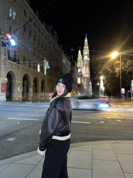 Milana 18 sexy actress pictures