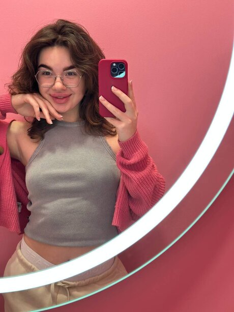 Baby Melanie star pornographic pictures