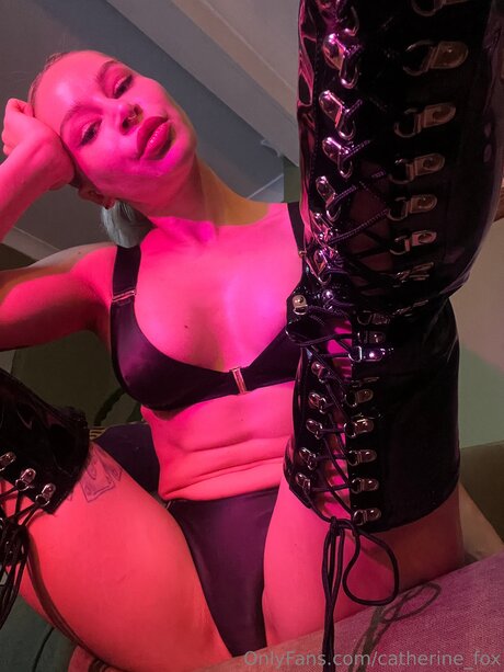 Catherine Fox star naked pic