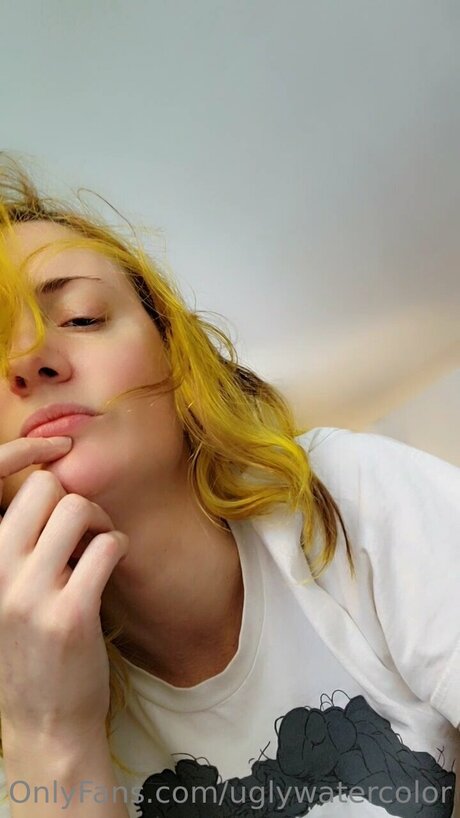 Uglywatercolor free actress picture