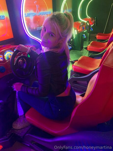 Honeymartina sex model images