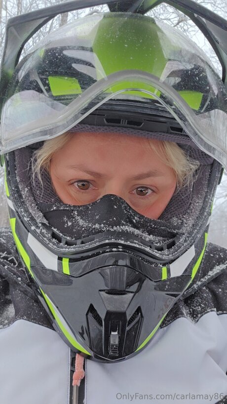 Carlamay86 naked actress archive