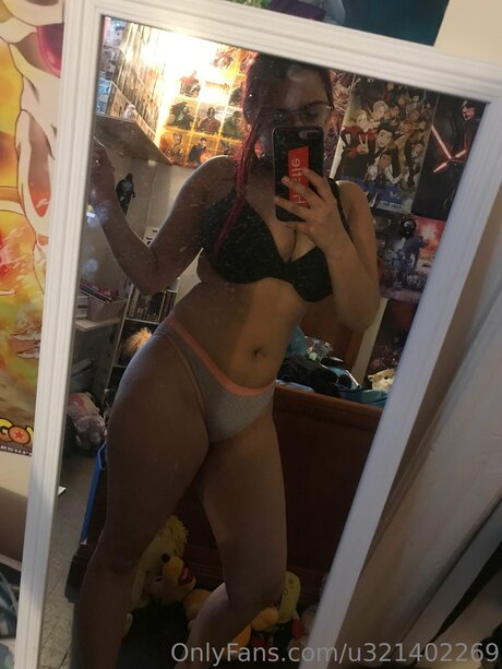 Naylac model pornographic pic