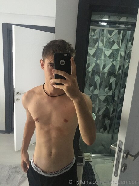 Marquemoon model beautiful image