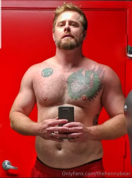 Thehennybear pornographic model galleries