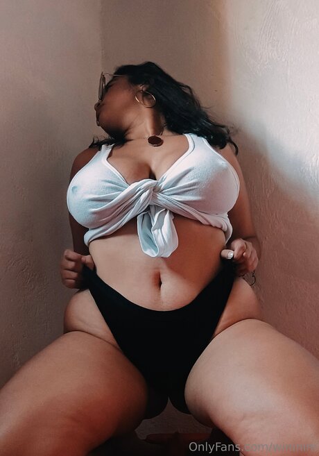 Wininini nude pornstar pics