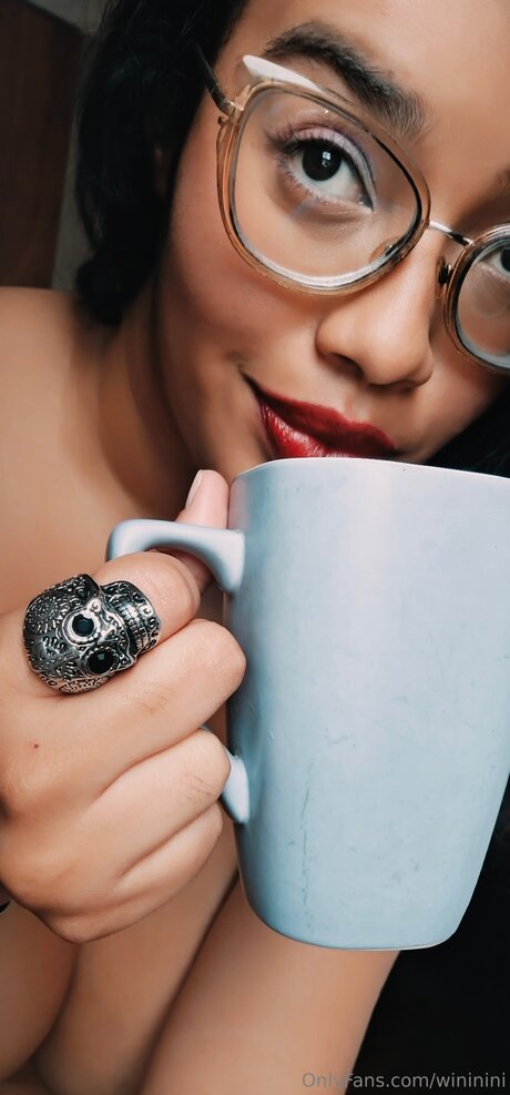 Wininini hd actress image