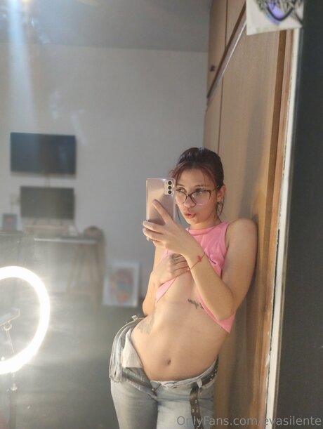 Evasilente hd actress archive