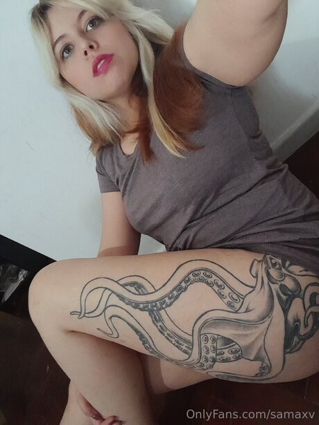 Siragoddess model erotic archive