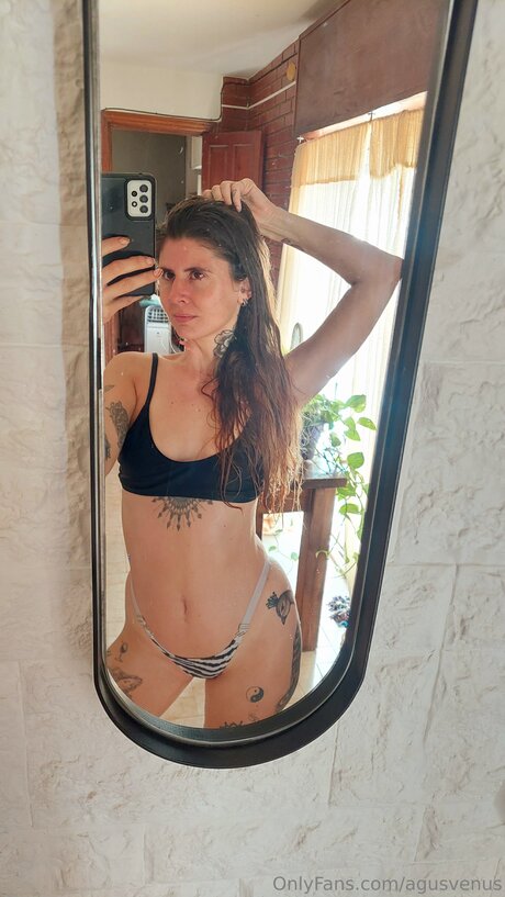Agusvenus model sexy archive