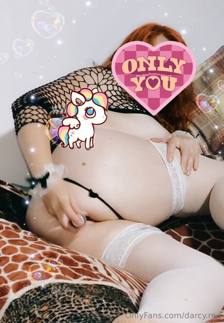 Darcy Red star beautiful photo