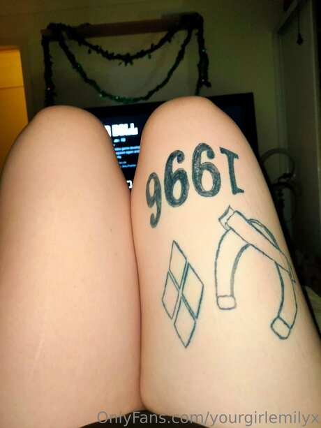 Yourgirlemilyx sex star photo