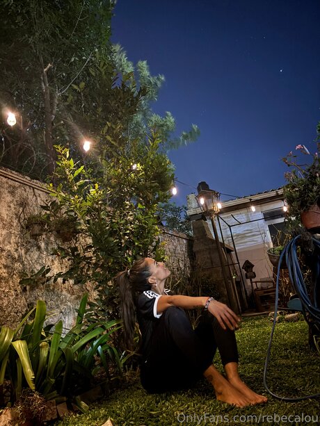 Rebecalou model exclusive image