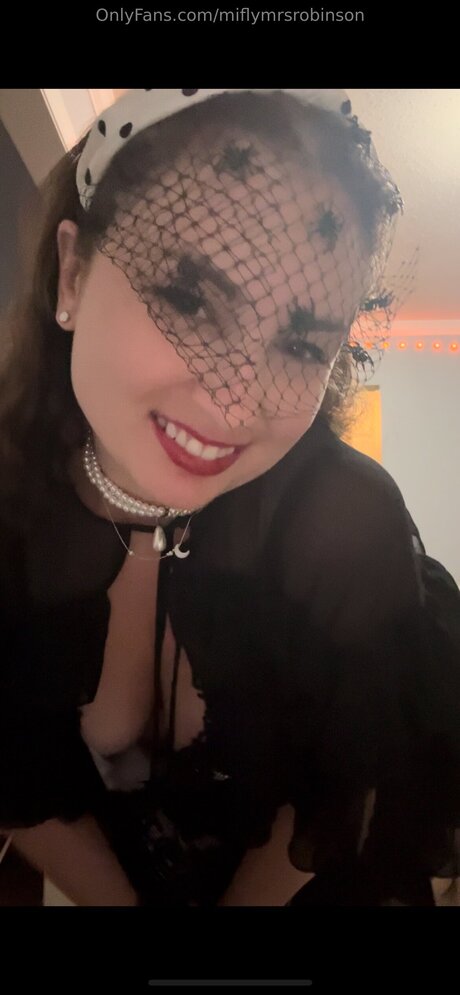 Miflymrsrobinson star xxx photo
