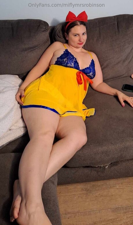 Miflymrsrobinson beautiful actress gallery