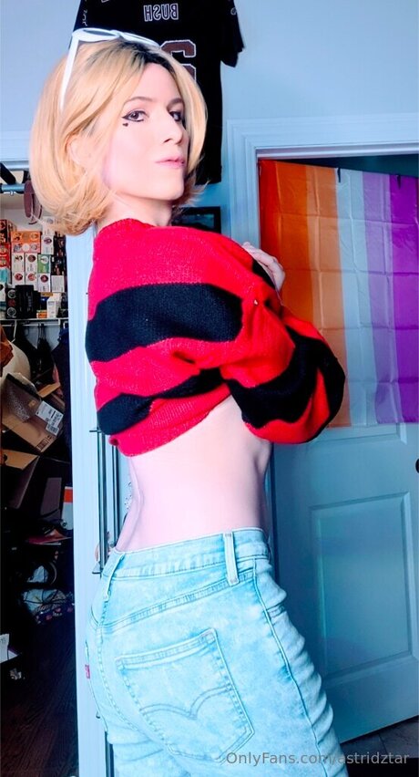 Astridztar model free pic